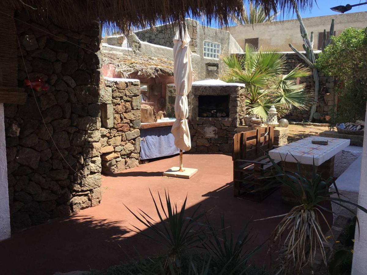 Cactus B&B Le Casette Di Marilena Пантеллерия Экстерьер фото
